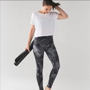 Lululemon hi rise wunder under in grey 8